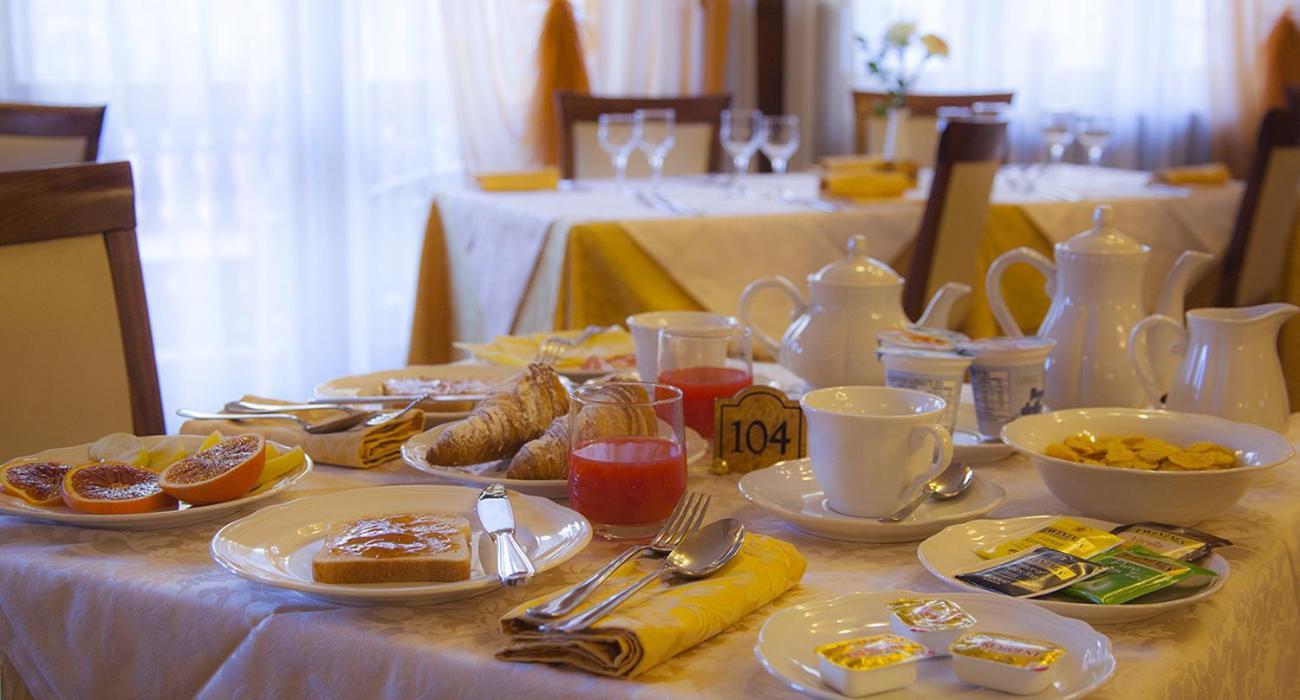 Hotel Dama Bianca Valtournenche Bagian luar foto
