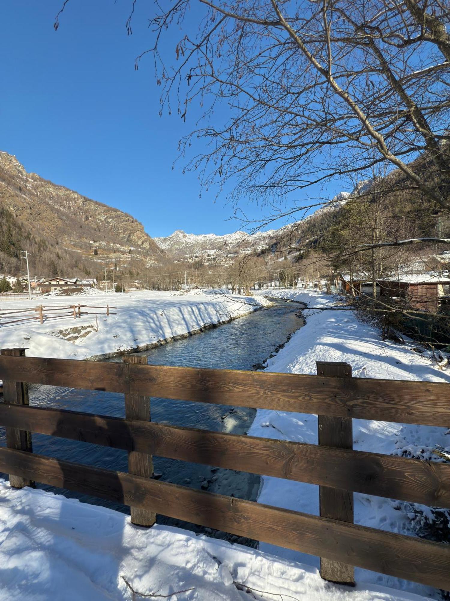 Hotel Dama Bianca Valtournenche Bagian luar foto